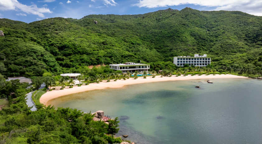 Khu bán đảo cho thuê giá đến 650 triệu đồng mỗi đêm. Ảnh: Vias Resort Vân Phong Peninsula