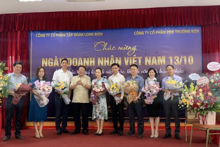 LongBienCorp tổ chức Kỷ niệm ngày Doanh nhân Việt Nam